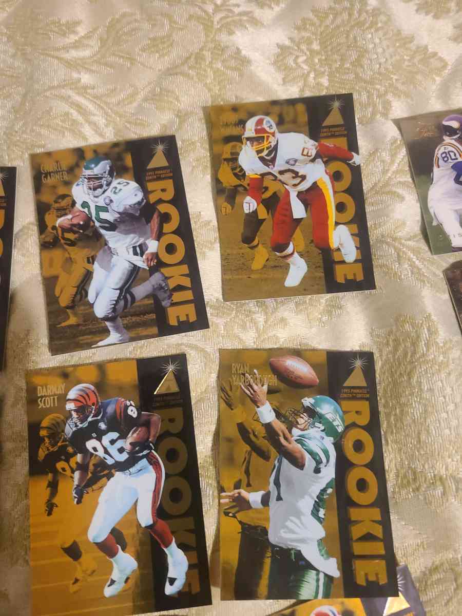 sports cards  football basketball  baseball  hockey - Edmond, Oklahoma - FleaMarketBay