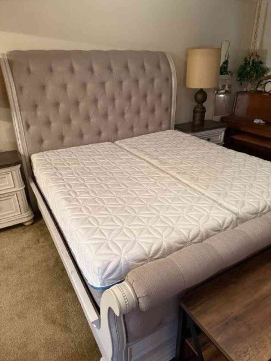Top Of The Line LUXURY COMFORT Bed Suite - Saint Louis, Missouri - FleaMarketBay