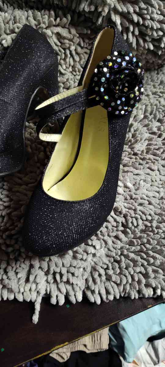 size 10 womens shoes - Burleson, Texas - FleaMarketBay