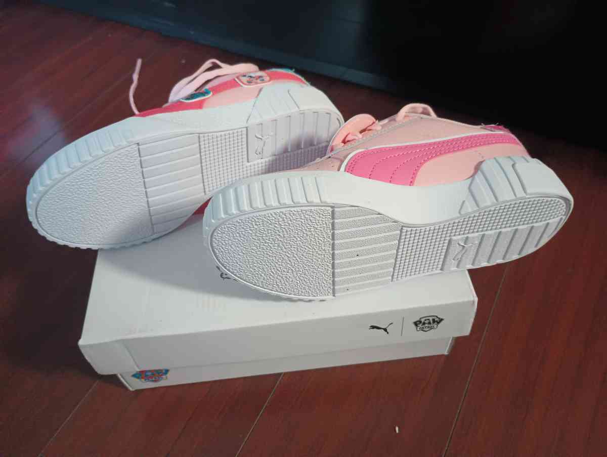 child puma paw patrol sneakers  size one - Palm Bay, Florida - FleaMarketBay
