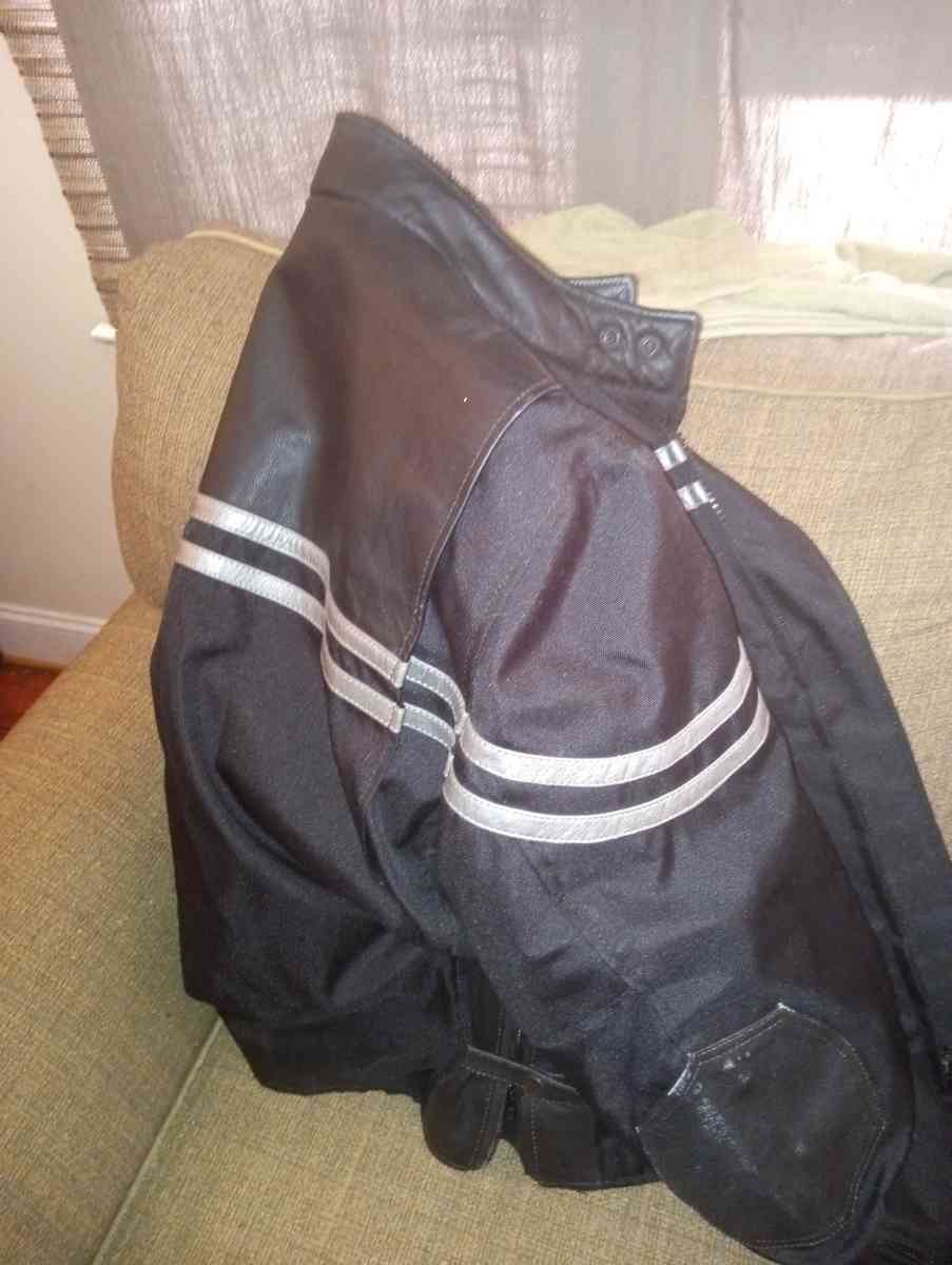 Mens motor cycle jacket - Wallace, North Carolina - FleaMarketBay