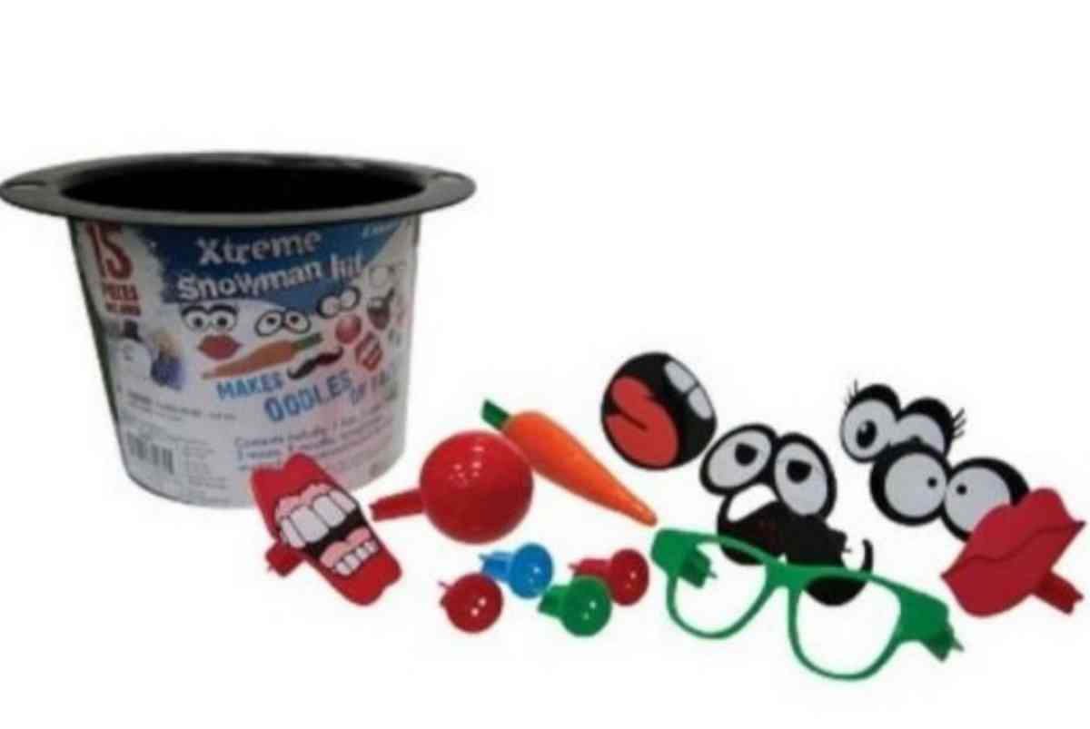2 Pack  Xtreme Snowman Decorating Kits  15 pcs  Brand New - Rock Island, Tennessee - FleaMarketBay