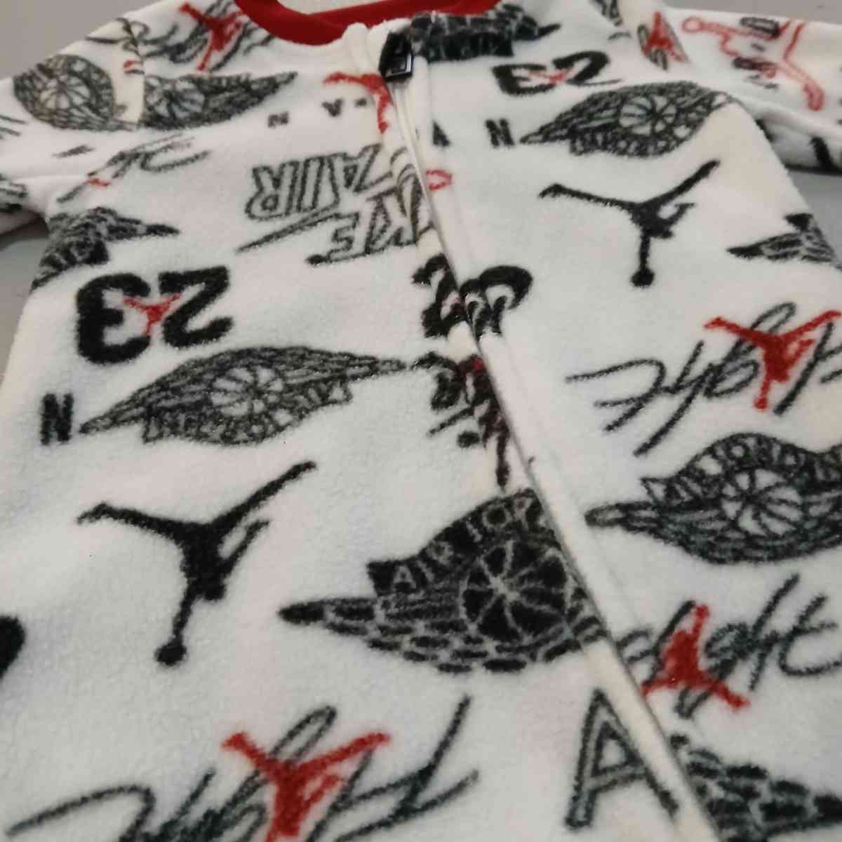 Baby Nike Jordan pijamas size 0 to 3M - Indianapolis, Indiana - FleaMarketBay
