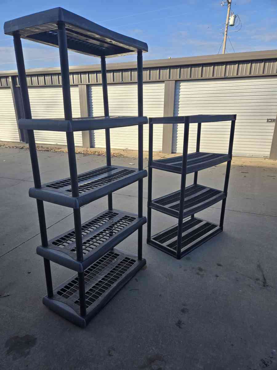 Plastic shelves - Jenks, Oklahoma - FleaMarketBay