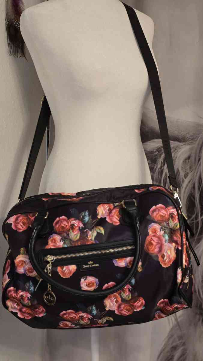 Juicy Couture Oversized Crossbody Purse - Defuniak Springs, Florida