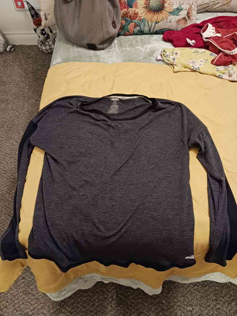 clothes n pj hookie - Porterville, California