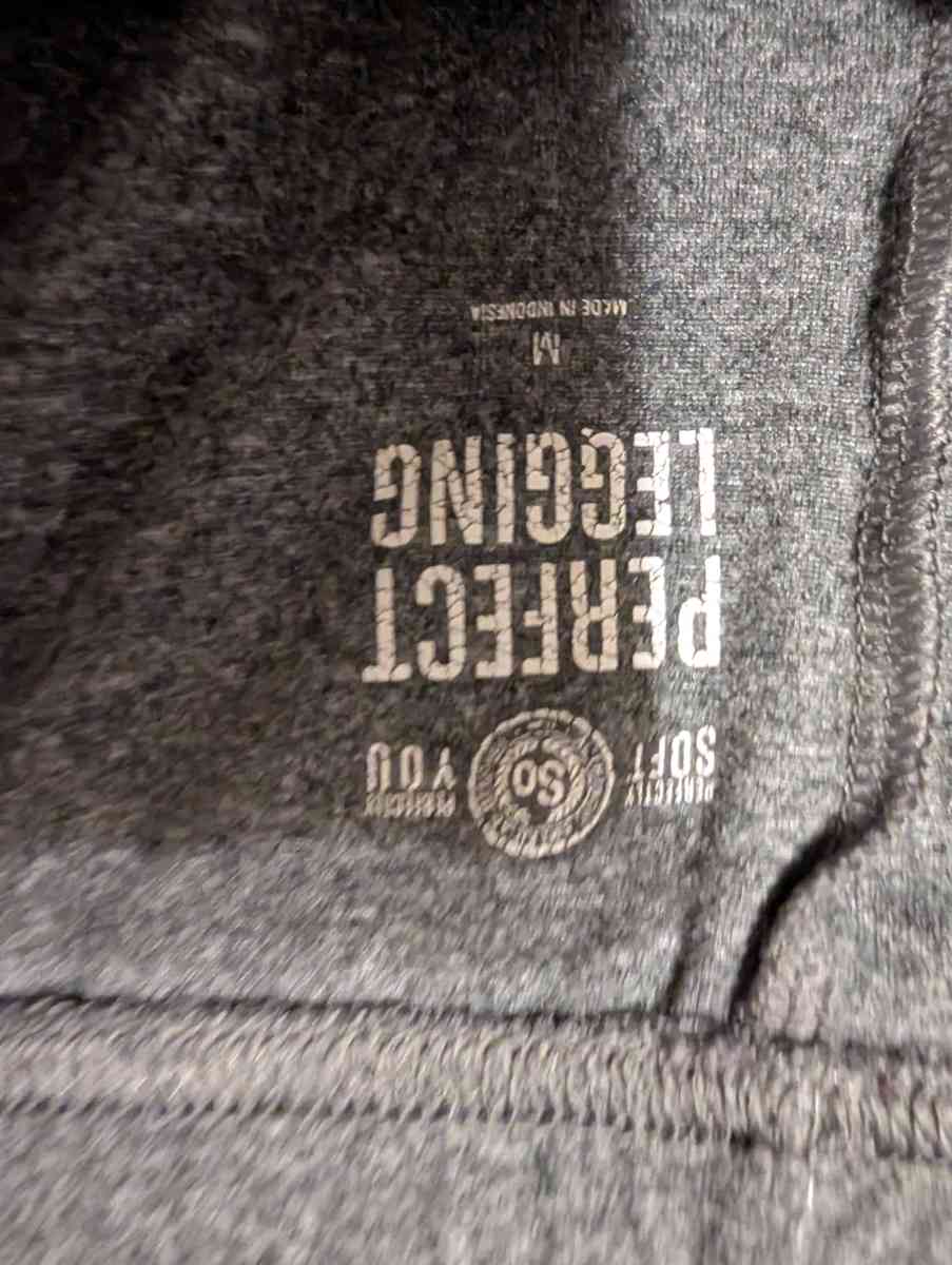 Size Medium Grey Yoga Pants - Joplin, Missouri - FleaMarketBay