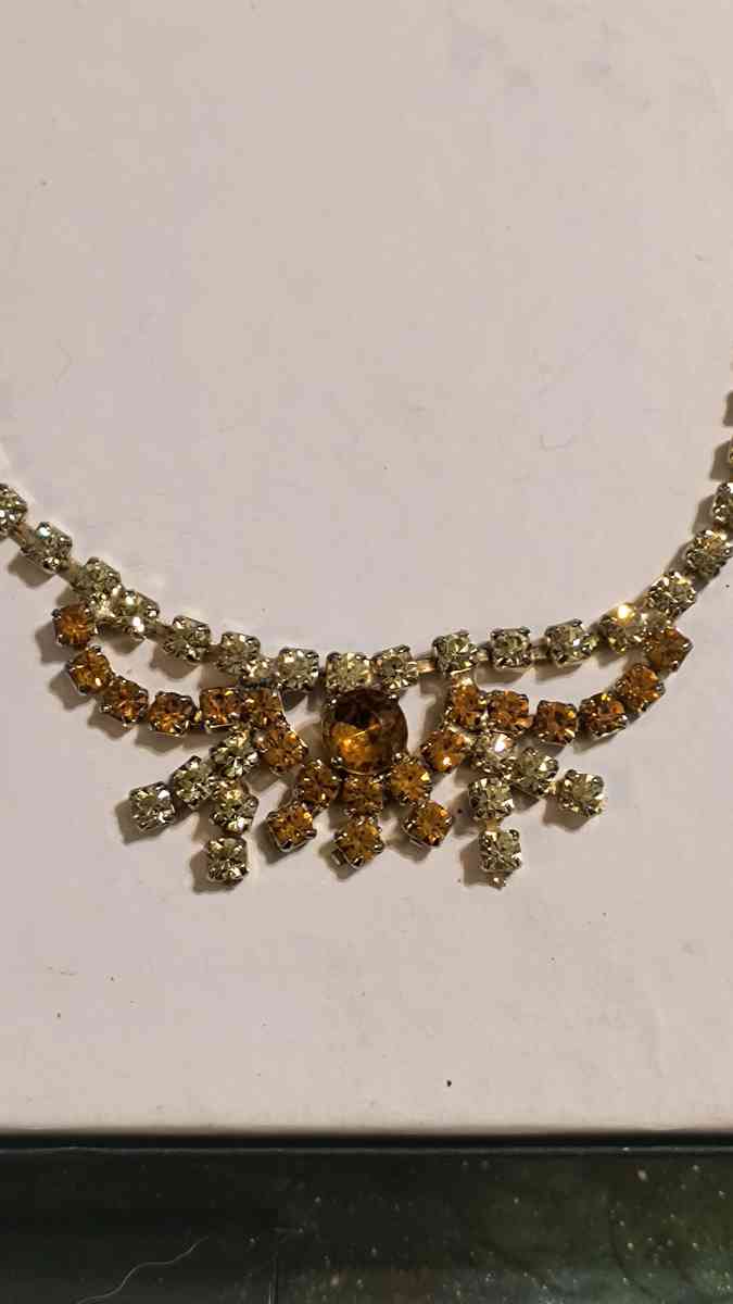 Citrine Gemstone Necklace - Greenville, Illinois - FleaMarketBay