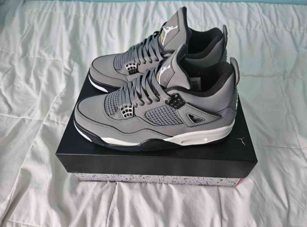 Size 95 Air Jordan 4 Retro Cool GreyChromeDark Charcoal 2019 - Columbus, Ohio - FleaMarketBay