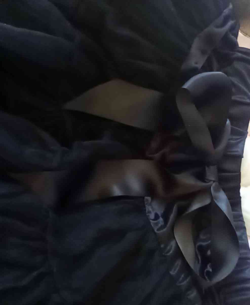 4 to 5yrs Black TuTu Pettiskrt NWT Button Cinchers - Dallas, Texas - FleaMarketBay