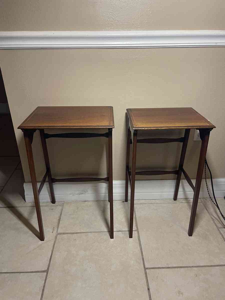 Nesting Tables - Loughman, Florida - FleaMarketBay