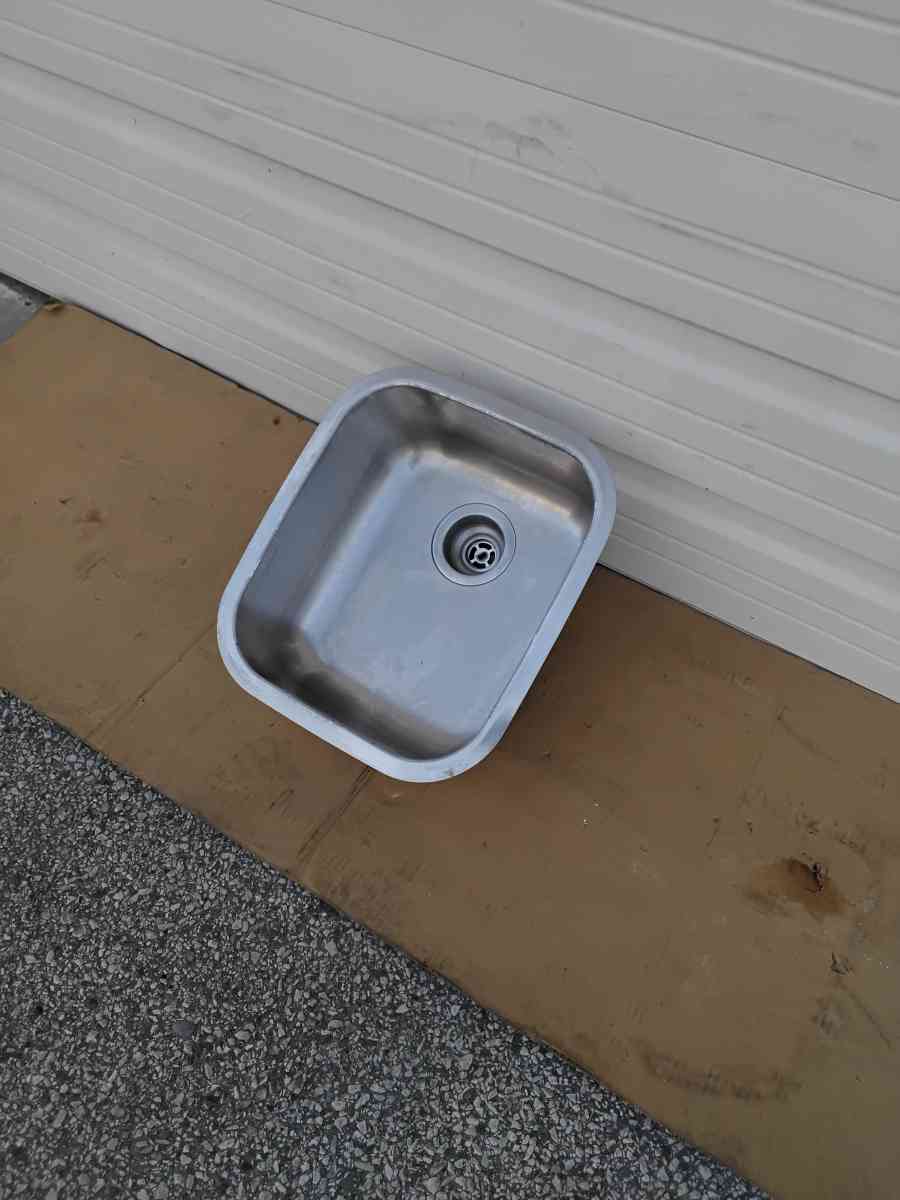 Nice Stainless Steel  Bar or Island Sink 17 X 15 Like New - Williamstown, New Jersey - FleaMarketBay