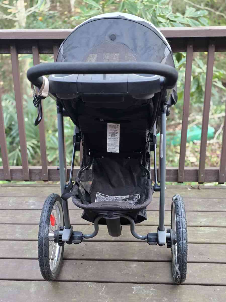 Graco Jogger Stroller - Alachua, Florida - FleaMarketBay
