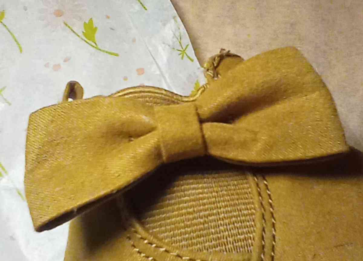 Baby GAP Size 6 Color Cognac Bow Booties NWOT - Dallas, Texas - FleaMarketBay