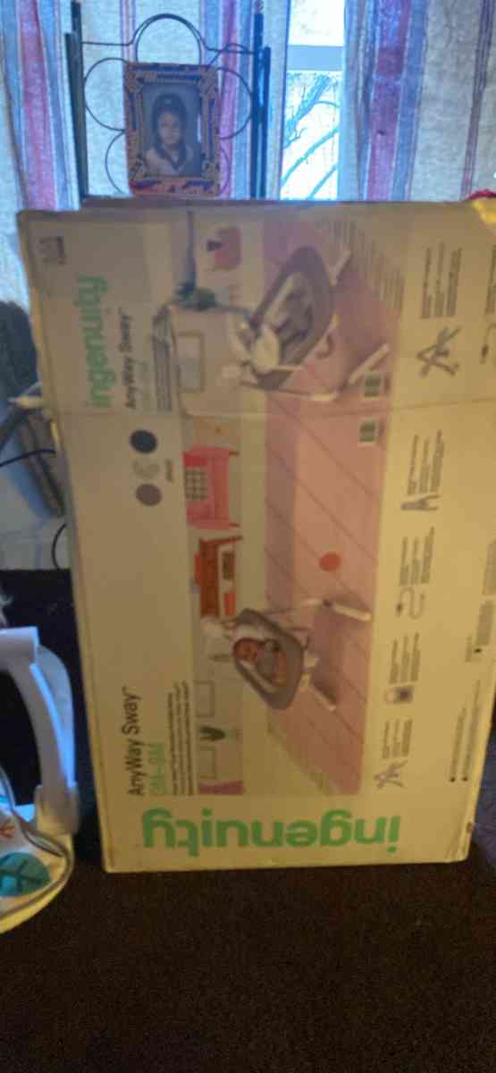 Anyway away baby swing - Eminence, Kentucky - FleaMarketBay