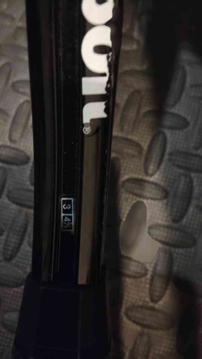 Green Black Wilson Smooth Responsive - Philadelphia, Pennsylvania - FleaMarketBay