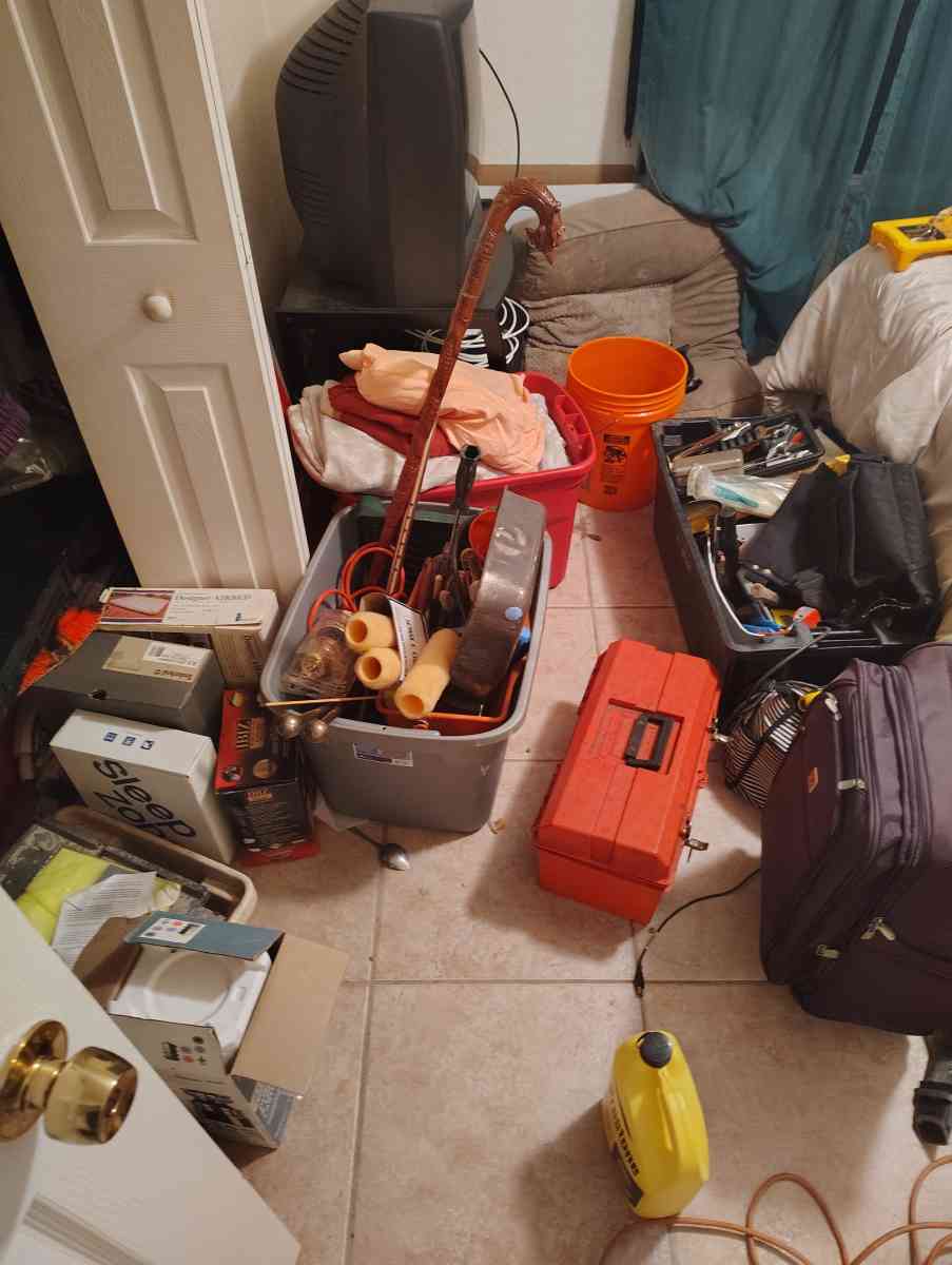 tools furniture miscellaneous house hold items - Port Charlotte, Florida - FleaMarketBay