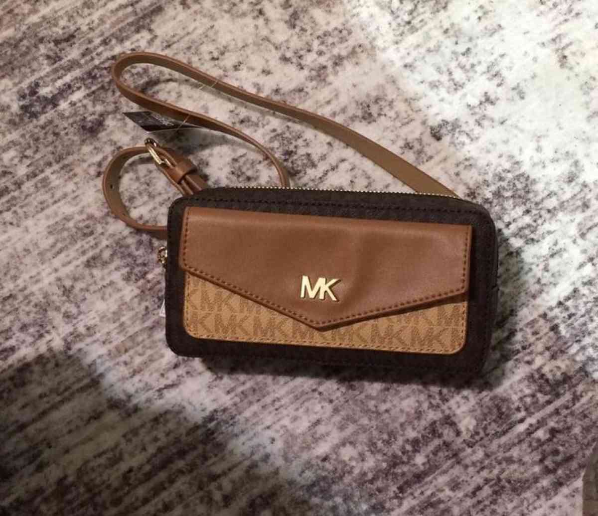 Michael Kors Fanny pack Belt Bag Leather Brown Signature MK - Chicago Heights, Illinois
