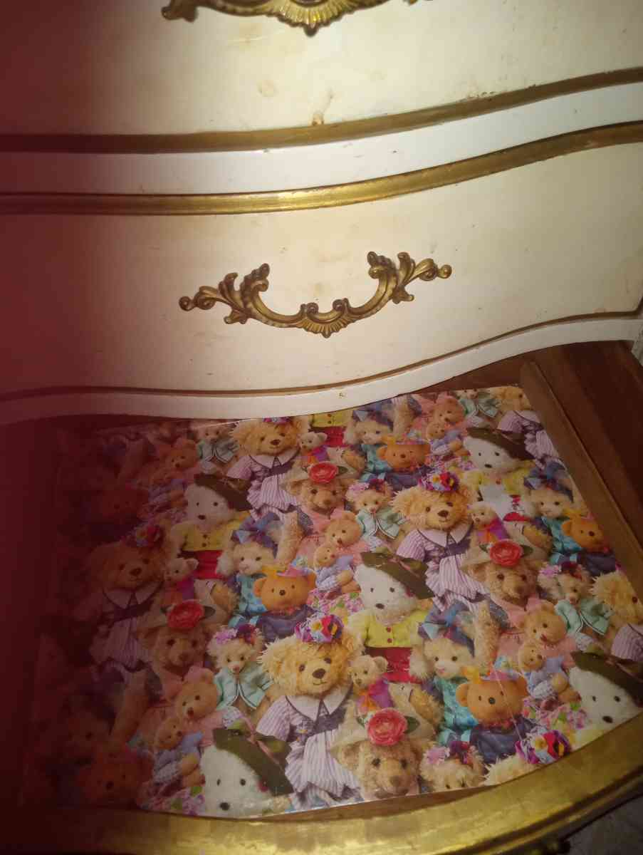 Vintage end table - San Antonio, Texas - FleaMarketBay