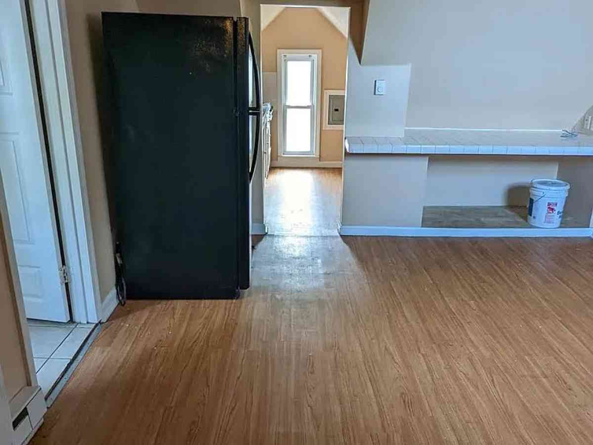 Apartment for rent - Marlborough, Massachusetts - FleaMarketBay