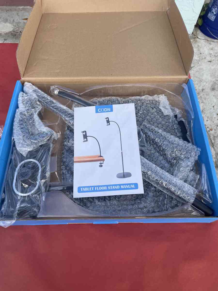 New Tablet Holder - Loughman, Florida - FleaMarketBay