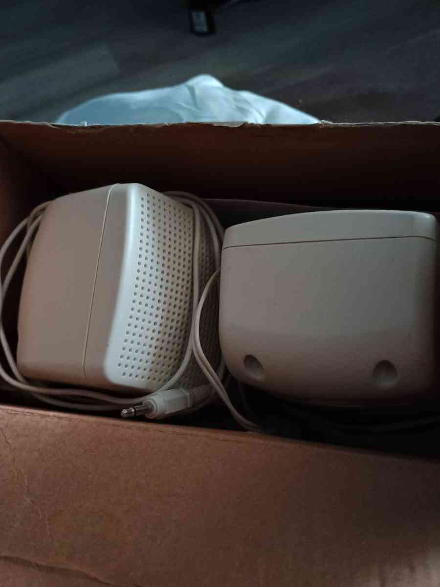 speaker - Elyria, Ohio - FleaMarketBay