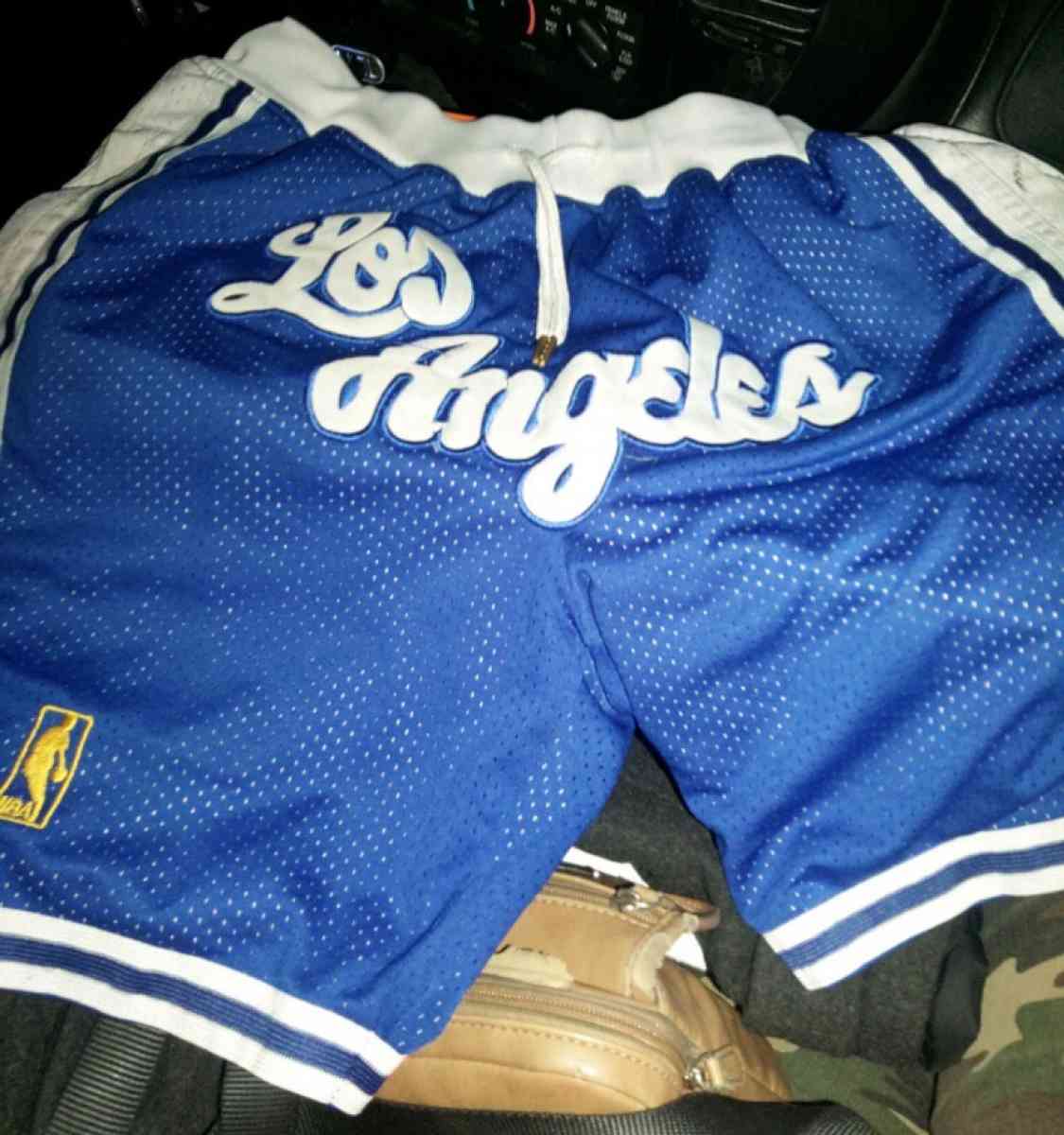 Mens Basketball Fans Gifts with Pockets Mesh Shorts Workout - Los Angeles, California