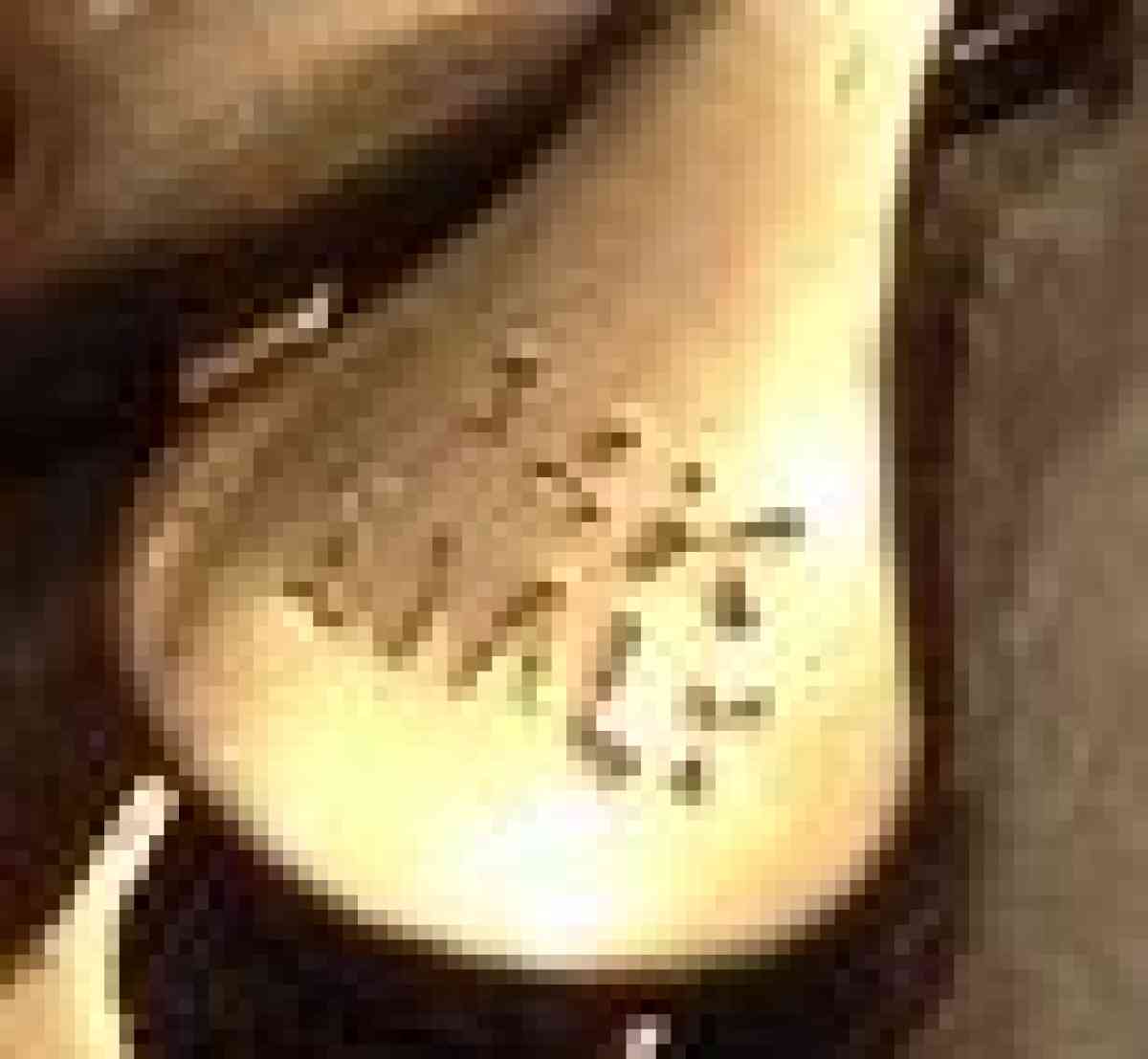 Cloverleaf style bracelet - Wallace, North Carolina - FleaMarketBay