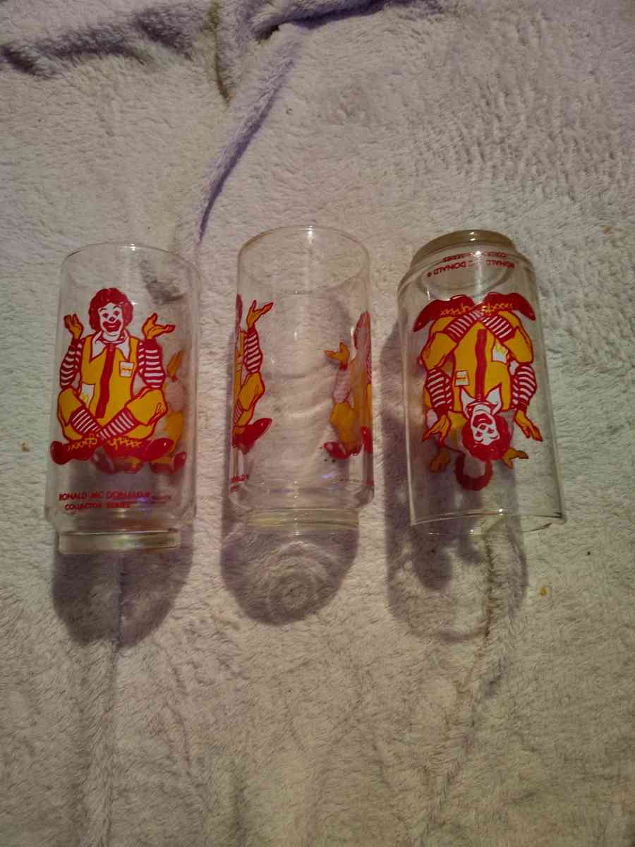 Ronald McDonald 1979 glasses - Cartersville, Georgia