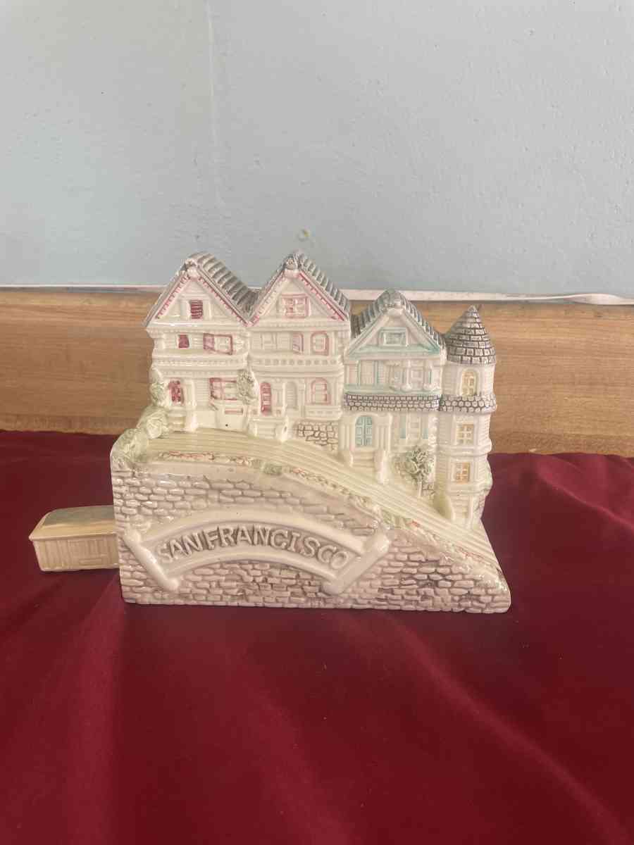 San Francisco Trolly Music Box - Kissimmee, Florida