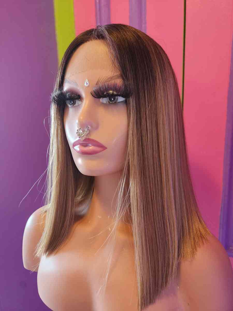 shakira - Aiea, Hawaii - FleaMarketBay