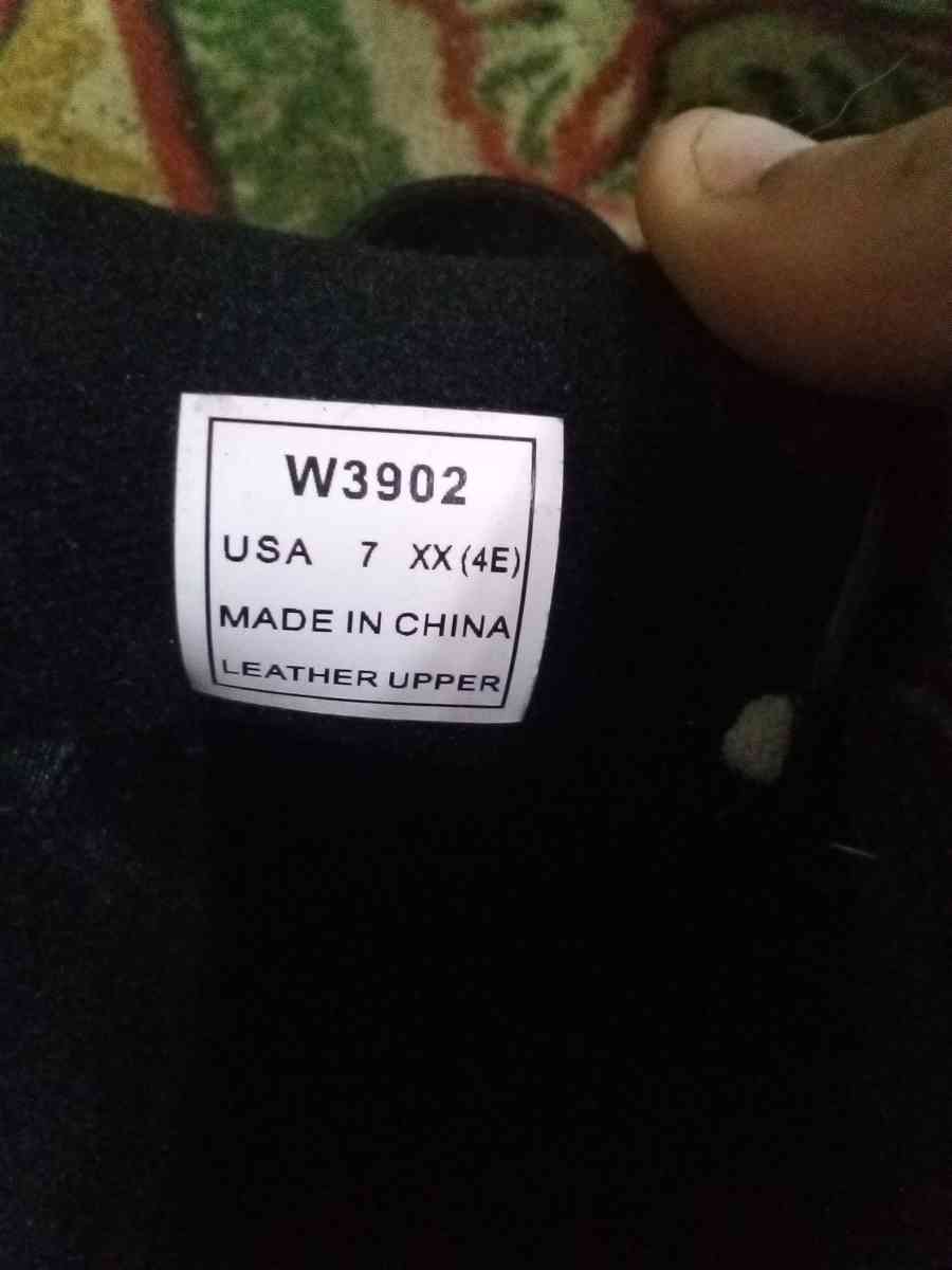 shoes - Broussard, Louisiana - FleaMarketBay