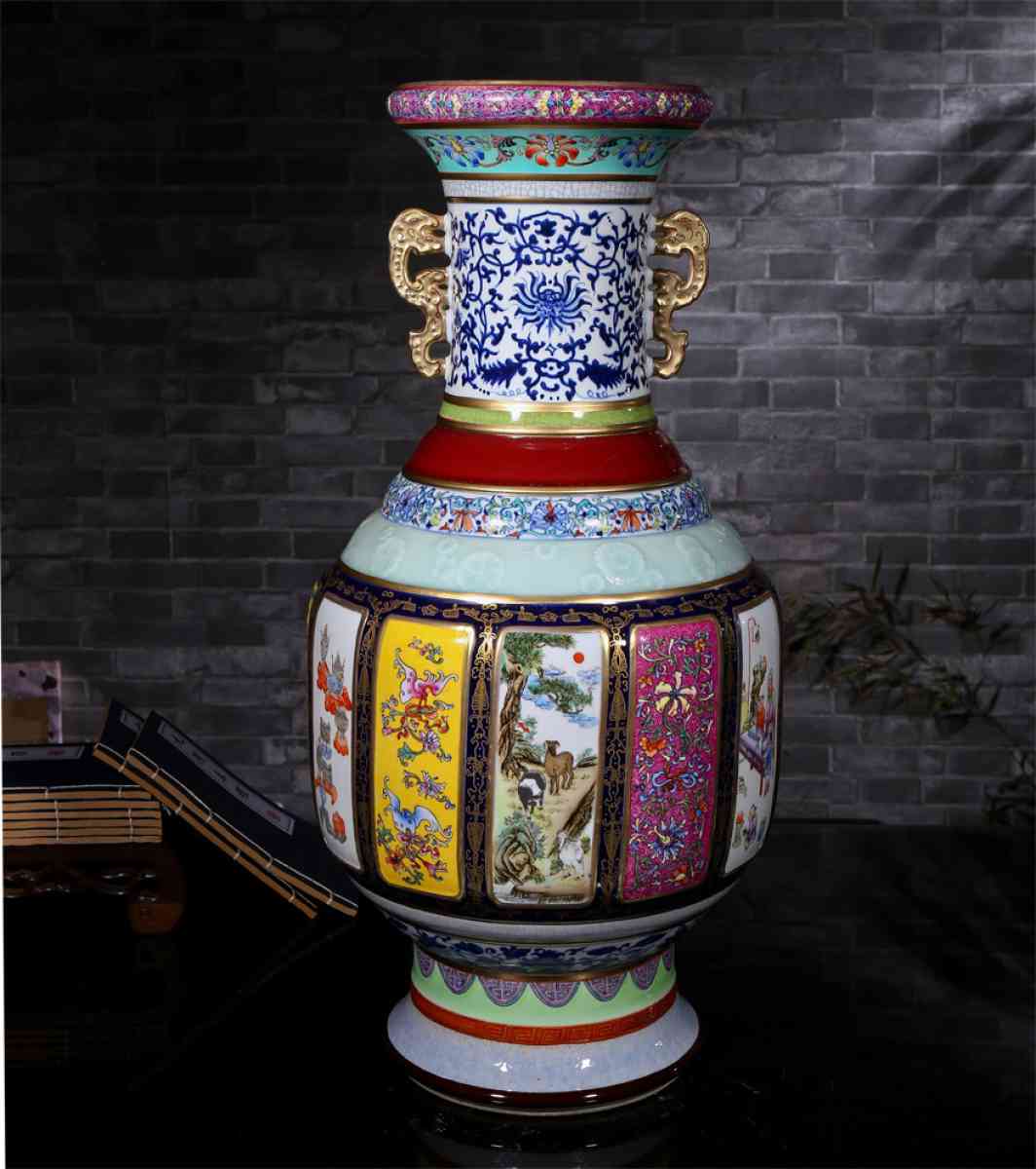 Chinese ceramic famille rose vase Asian antique porcelain - Alicia, Arkansas - FleaMarketBay