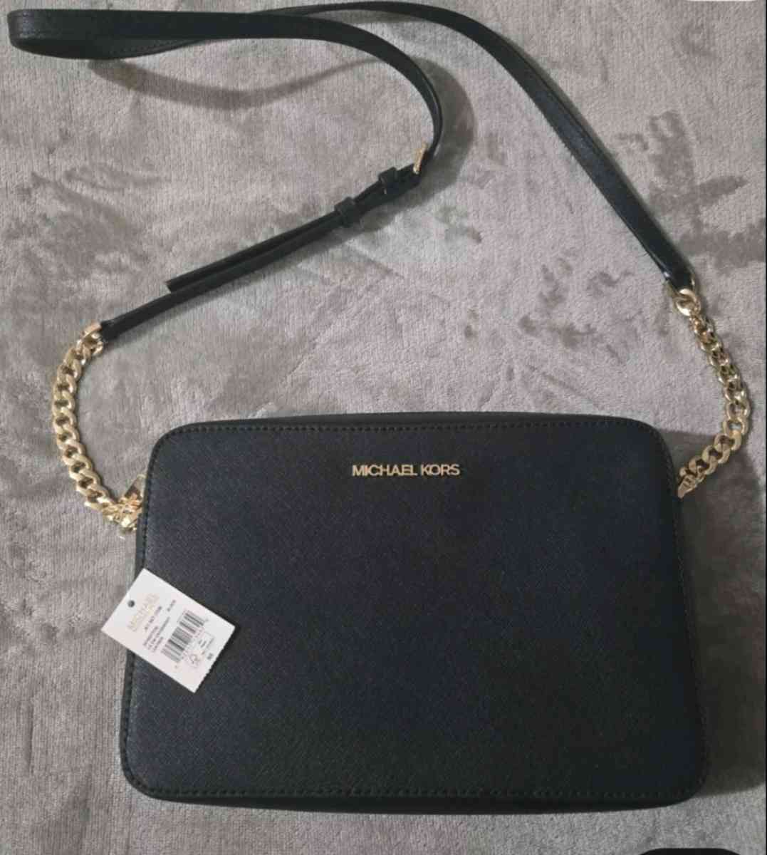 Michael Kors Jet Set Item EW Leather crossbody New Purse Wit - Hialeah, Florida