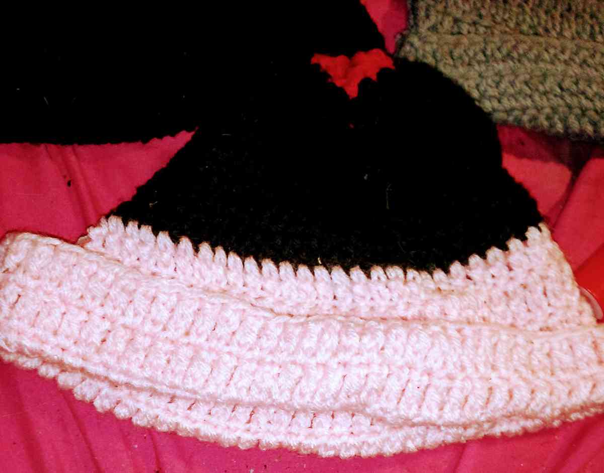 Crochet Hats - Alliance, Ohio - FleaMarketBay
