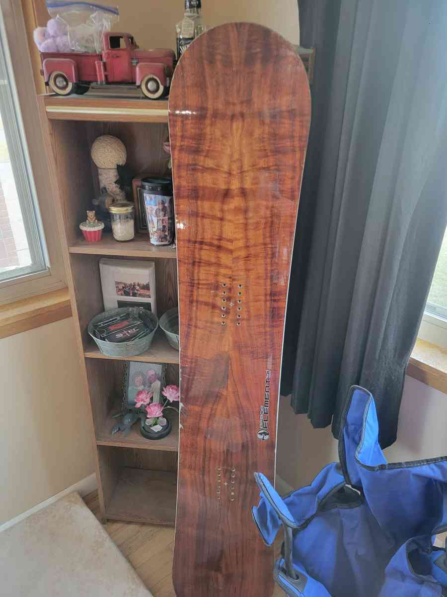 jacket a sweater a short sleeve a backpack tiresba bike - Loveland, Colorado - FleaMarketBay