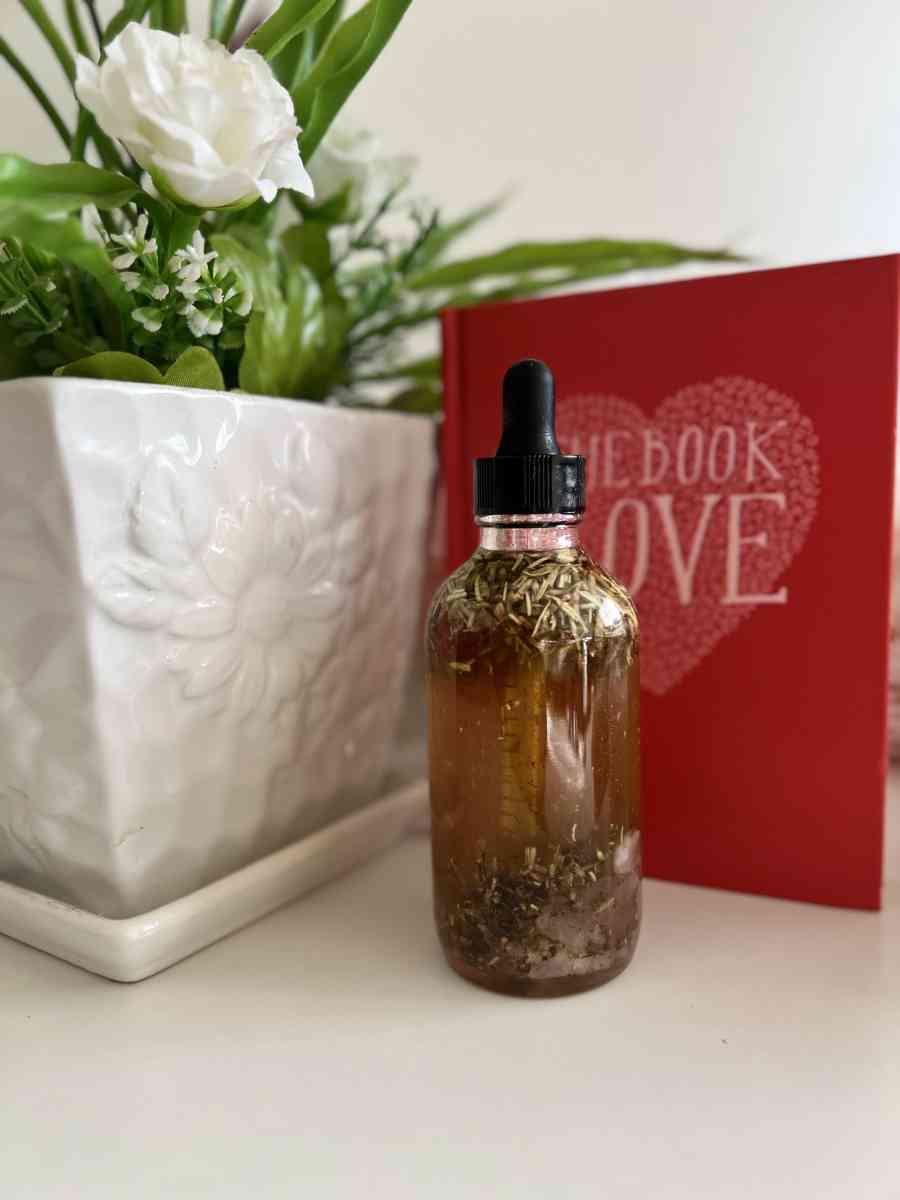 LOVE ME OIL - Brooklyn, New York - FleaMarketBay