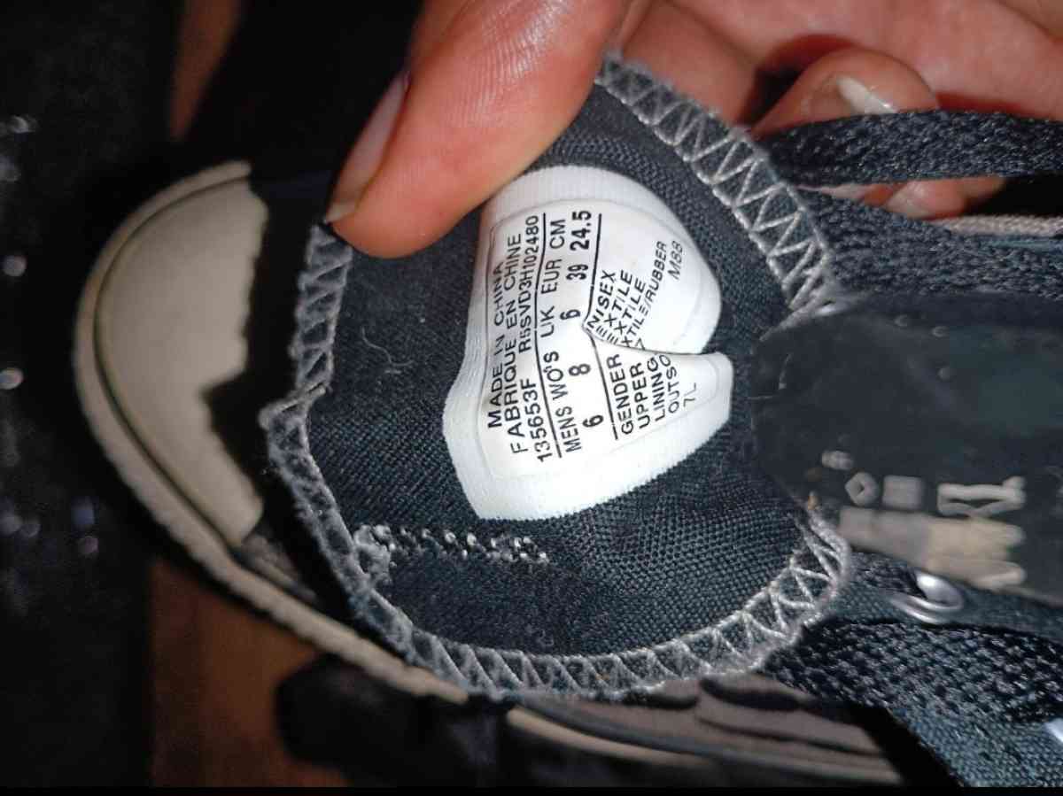 Converse size 10 5 - Laurel, Mississippi - FleaMarketBay