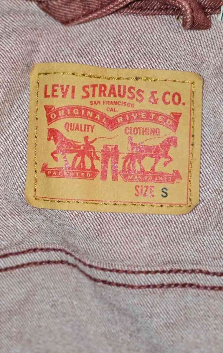 Levis The Trucker Red Denim Jean Jacket - Defuniak Springs, Florida - FleaMarketBay