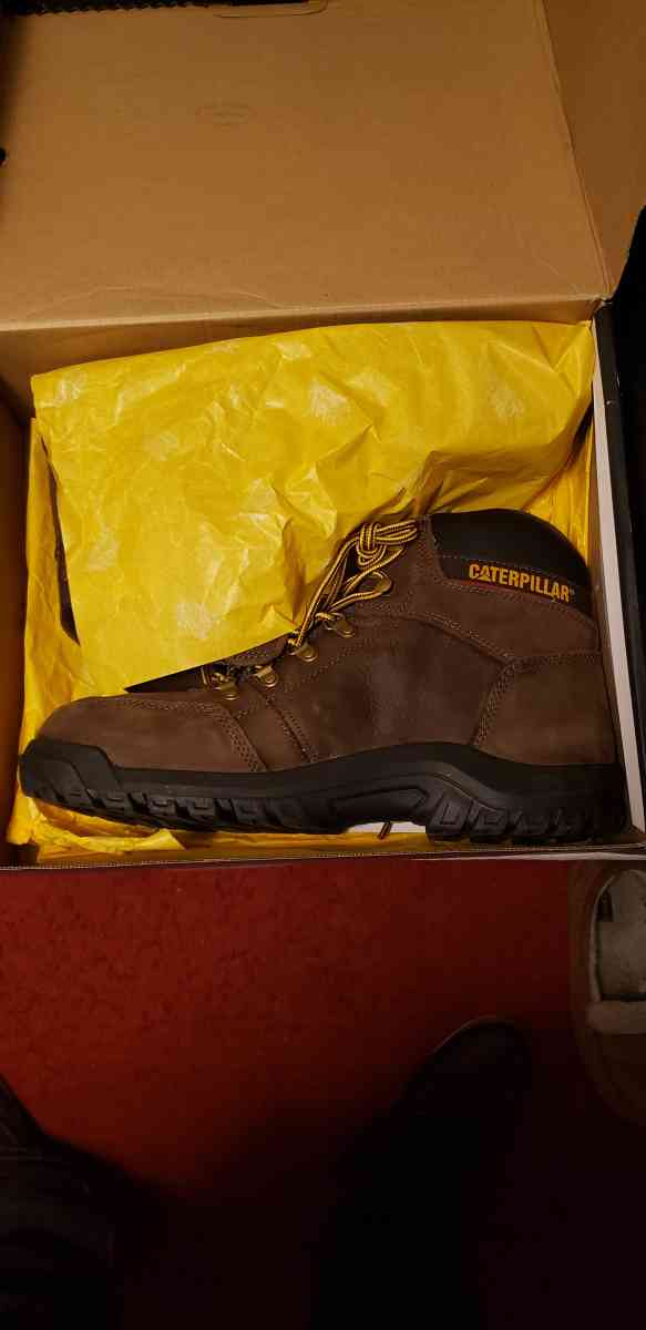 CAT BOOTS - Saint Paul, Minnesota - FleaMarketBay