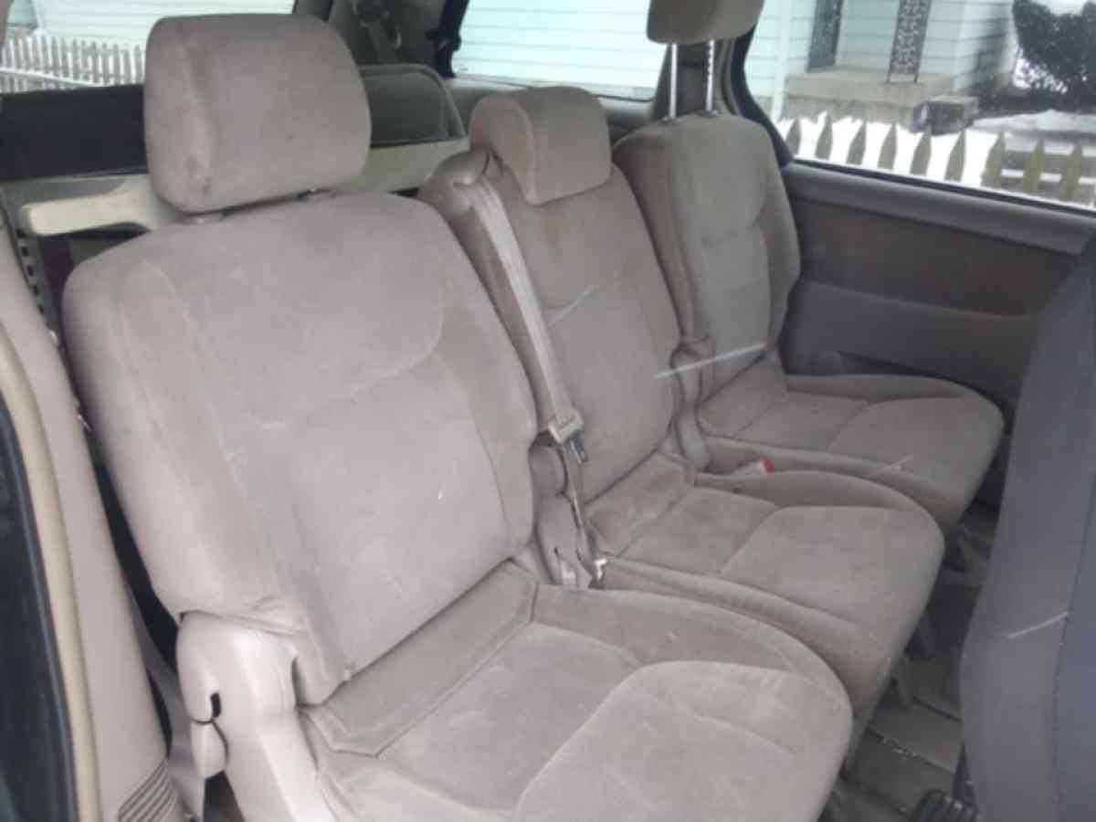 2006 Toyota Sienna - Indianapolis, Indiana - FleaMarketBay