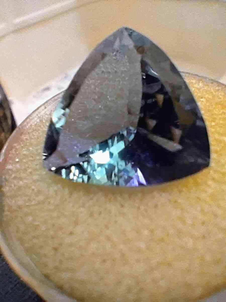 color changing sapphire natural - Colorado Springs, Colorado - FleaMarketBay