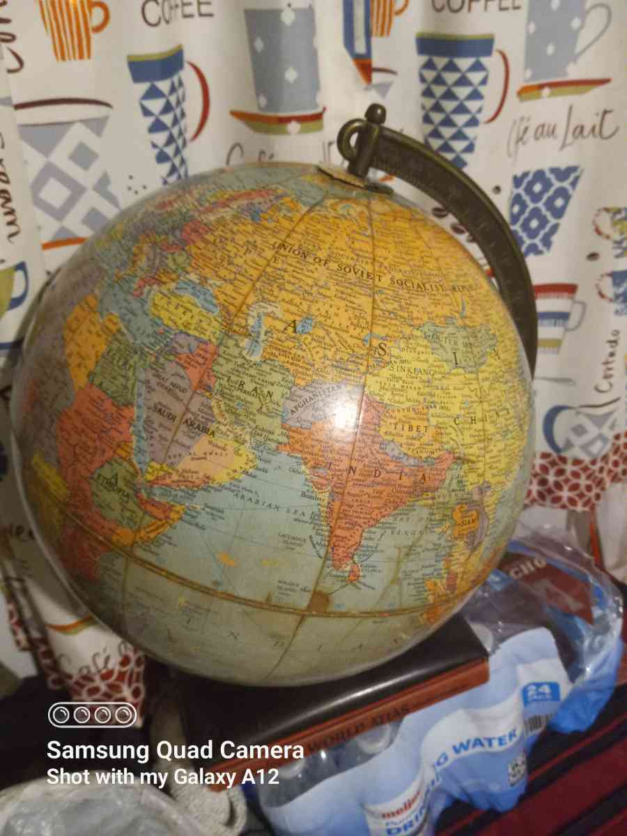 vintage 1940s world globe - Columbus, Ohio - FleaMarketBay