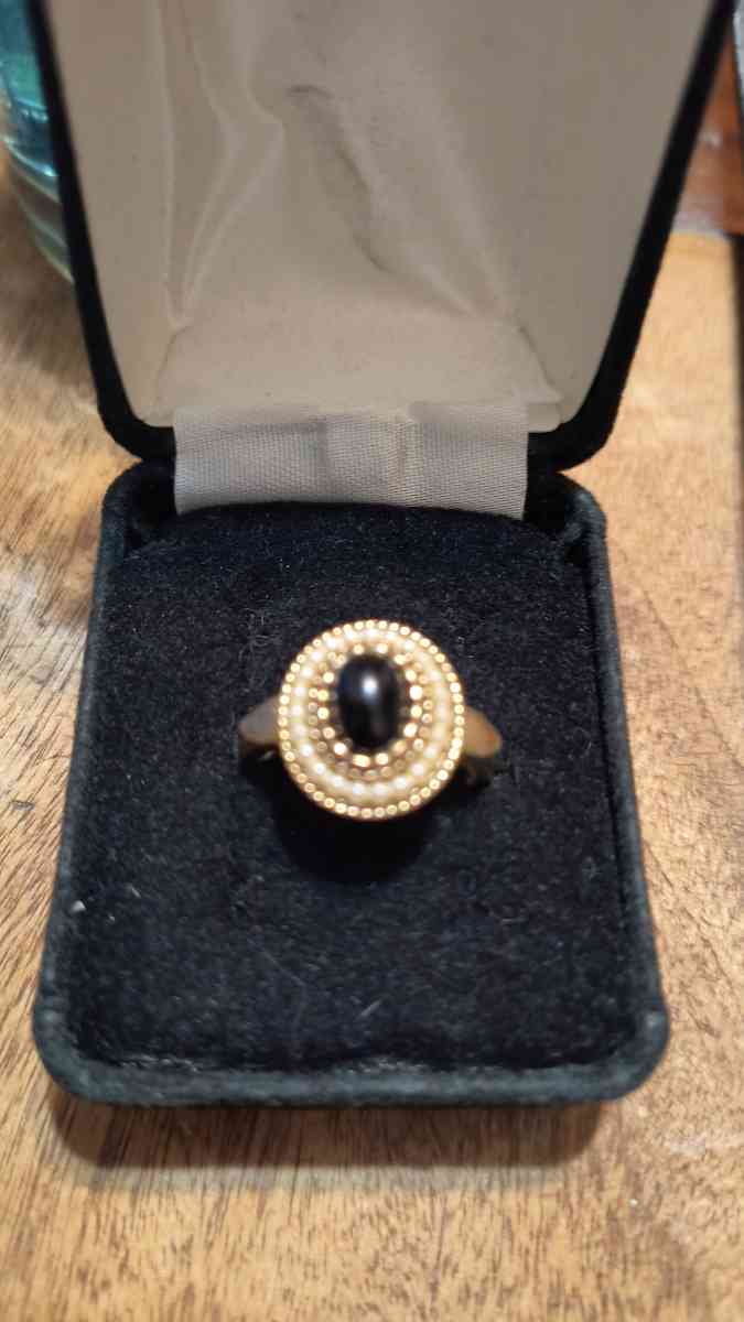 Vintage Avon Ring - Greenville, Illinois - FleaMarketBay