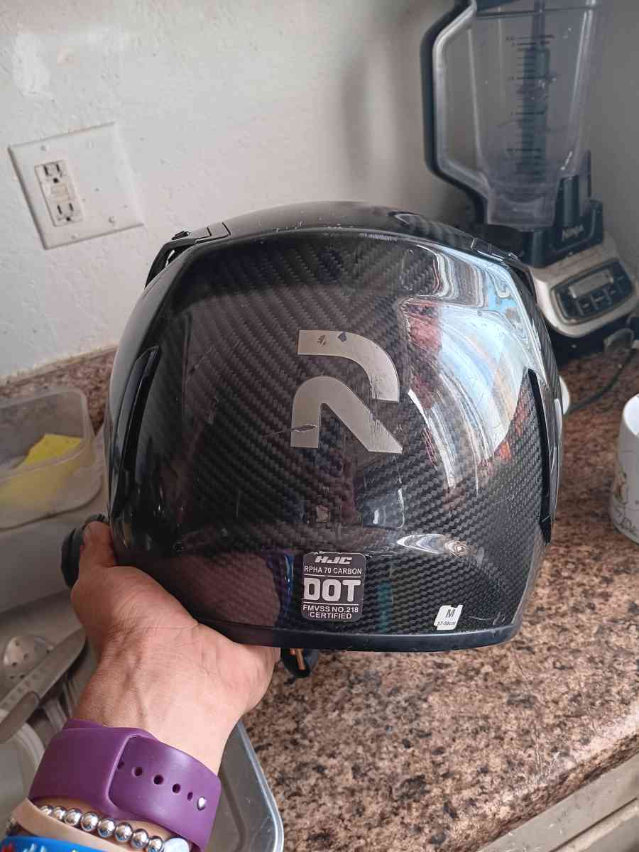 HJC 70 carbon RPHLA N218 worth 600 - Los Angeles, California - FleaMarketBay