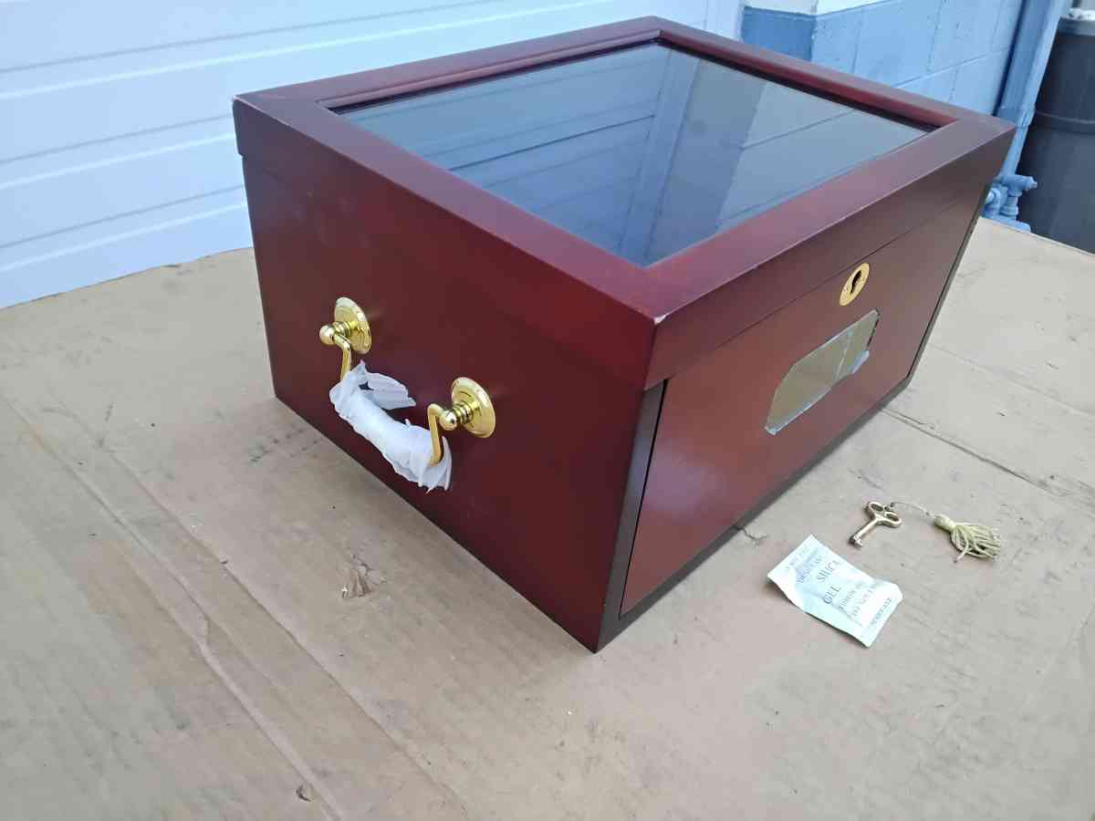 Nice Presidential Coin Collectors Case with Lock Brand New - Williamstown, New Jersey - FleaMarketBay
