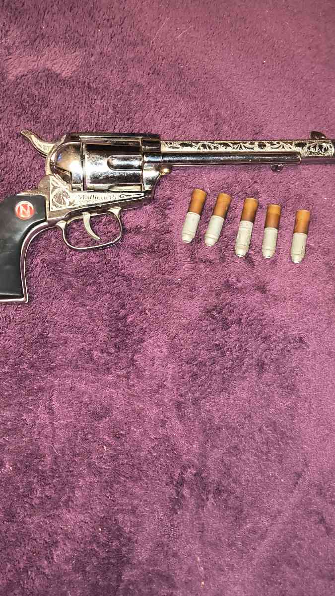 cap gun - Greenville, Illinois