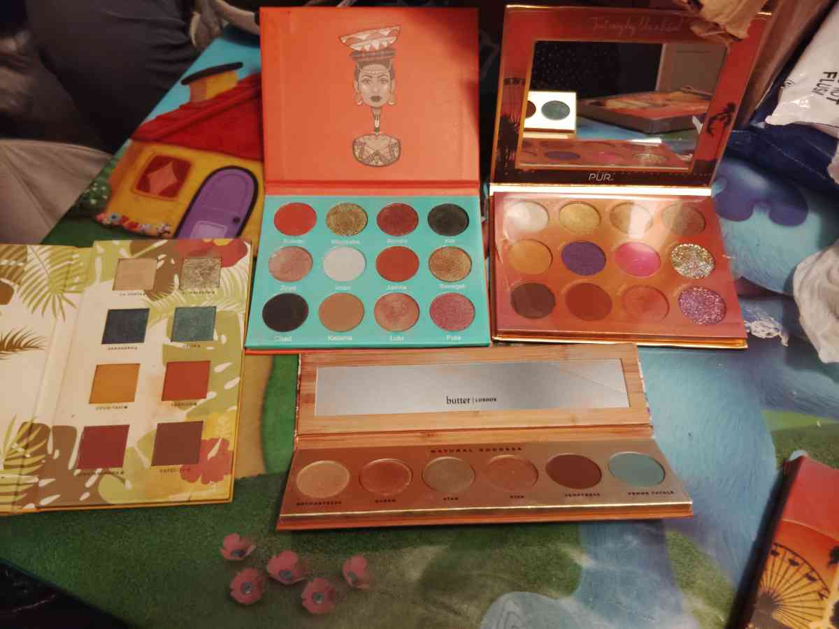 paletas de maquillaje - El Paso, Texas - FleaMarketBay