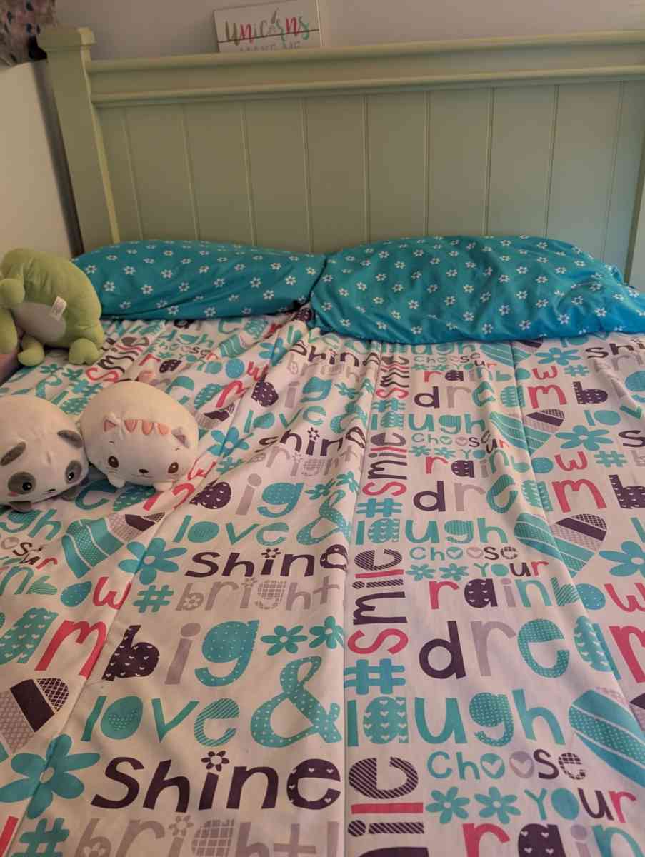 full size bed and mattress - Stone Mountain, Georgia - FleaMarketBay