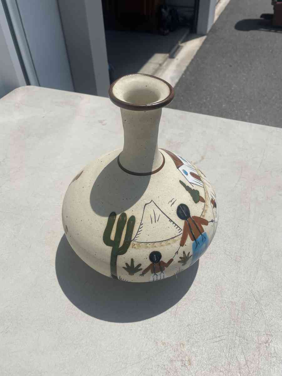 Southwestern Ceramic Vase - Kissimmee, Florida - FleaMarketBay